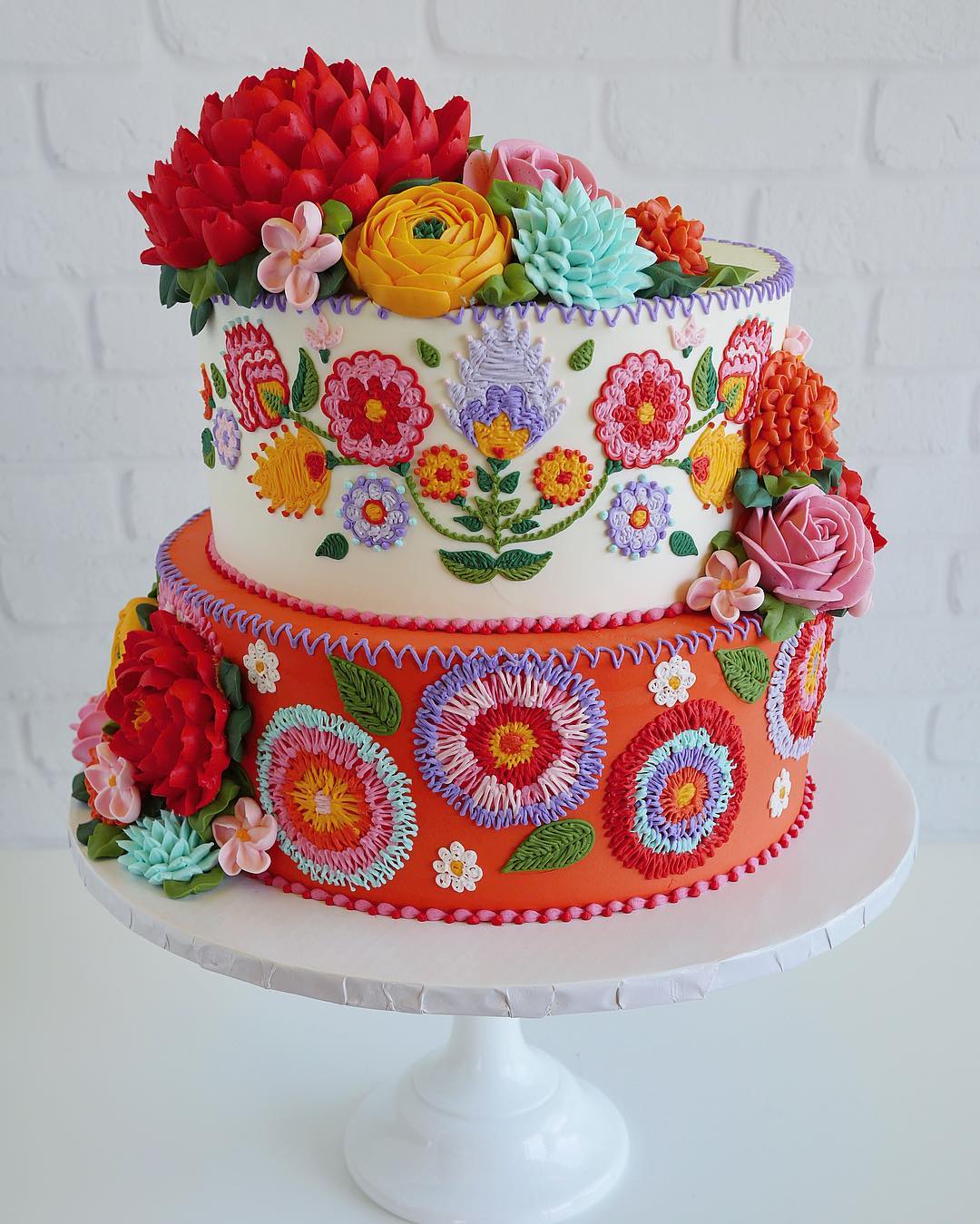 美丽的绣花蛋糕